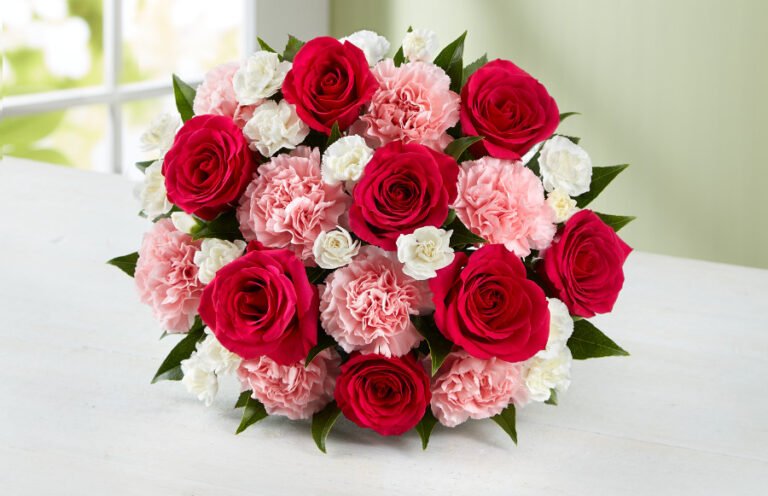 Anniversary Flowers in Dubai: How to Choose the Perfect Bouquet